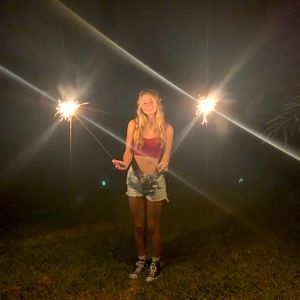 Meet your Posher, Avery